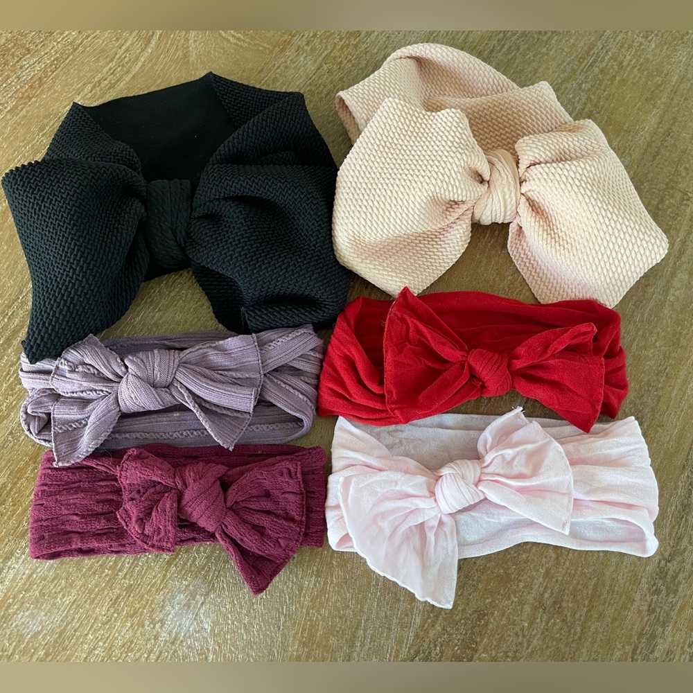 Six baby bows